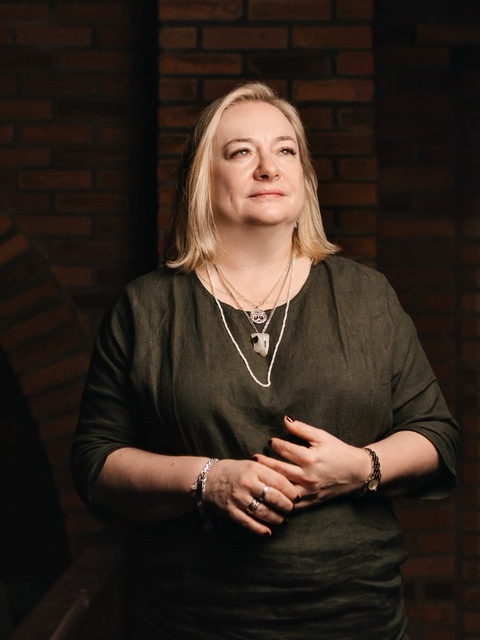 Martine Jadoul — advogada e palestrante de neurociência, espiritualidade e saúde mental